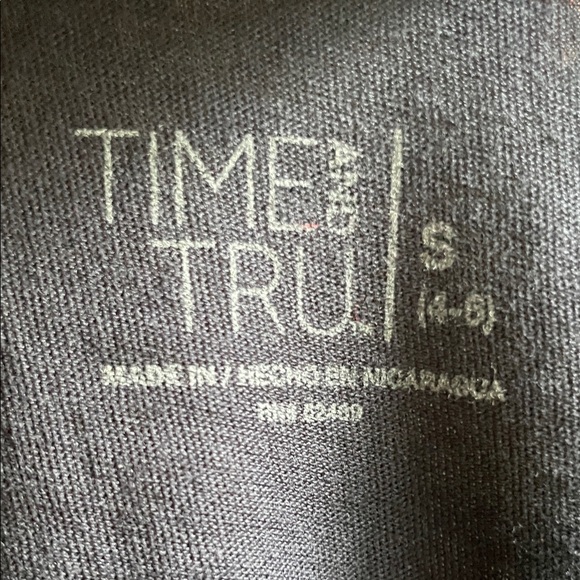 Basics: Women's Navy V-Neck Top - 100%‎ Cotton! - Picture 2 of 7